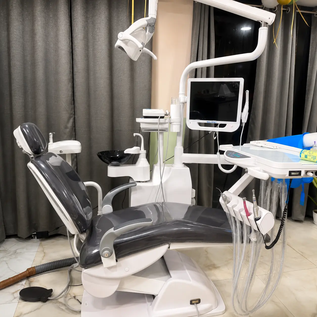 Comfortable dental clinic interior at S & I Dental Clinic